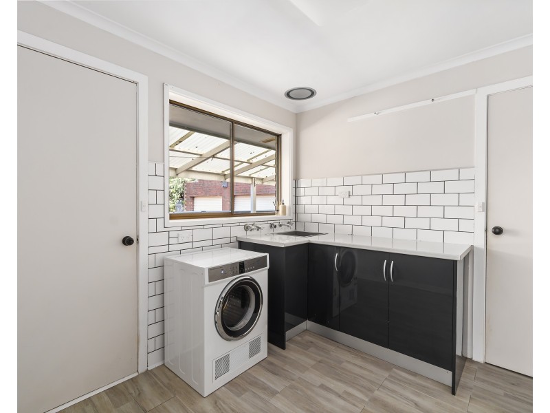 7 Bryan Ave, Colac VIC 3250