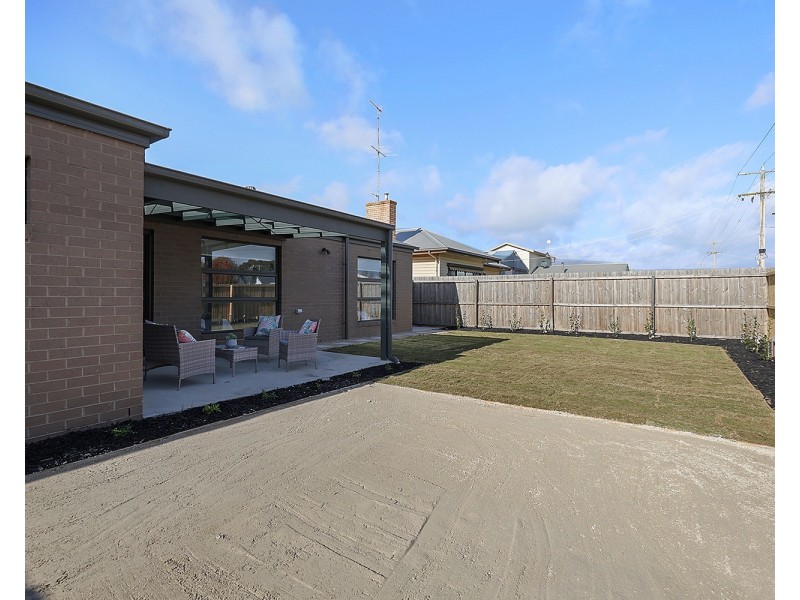 86 Main St, Elliminyt VIC 3250
