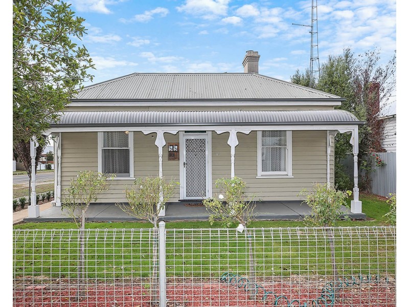 22 Gravesend St, Colac VIC 3250