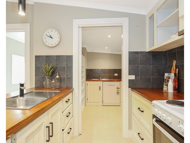 22 Gravesend St, Colac VIC 3250