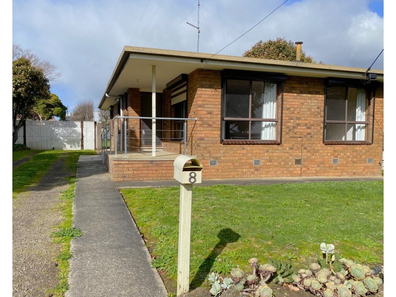 8 Dowling St, Colac VIC 3250