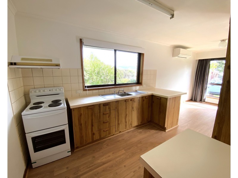 8 Dowling St, Colac VIC 3250