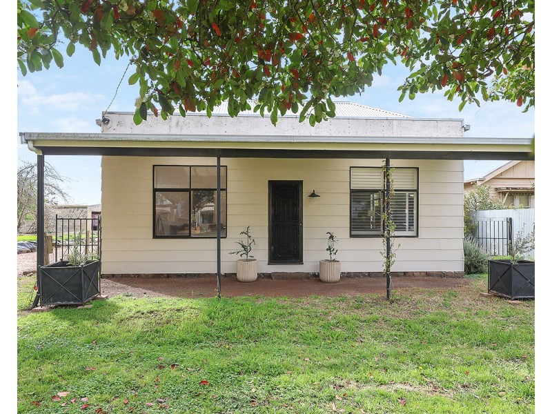 46 Main St, Beeac VIC 3251