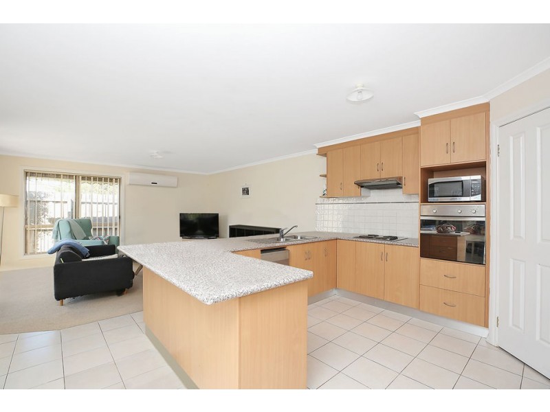 2/14 Hopkins Street, Winchelsea VIC 3241