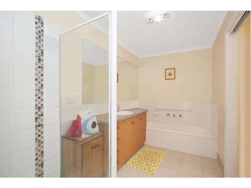 2/14 Hopkins Street, Winchelsea VIC 3241