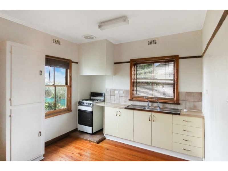 10 Stewart Street, Colac VIC 3250