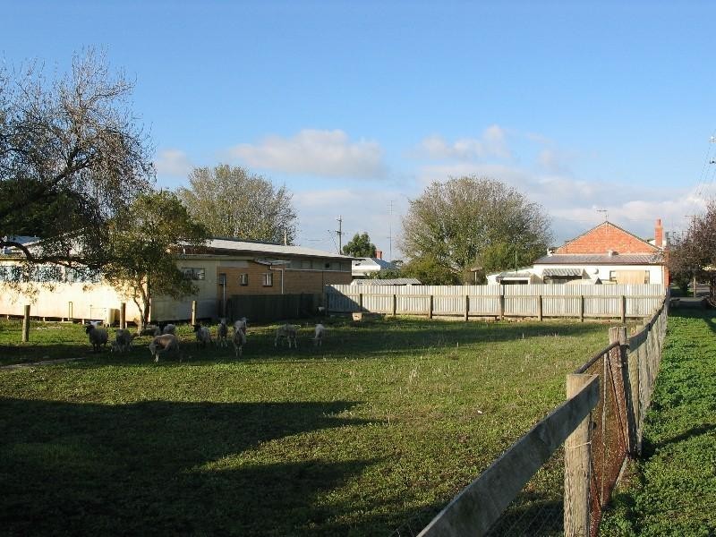 51 Main Street, Beeac VIC 3251