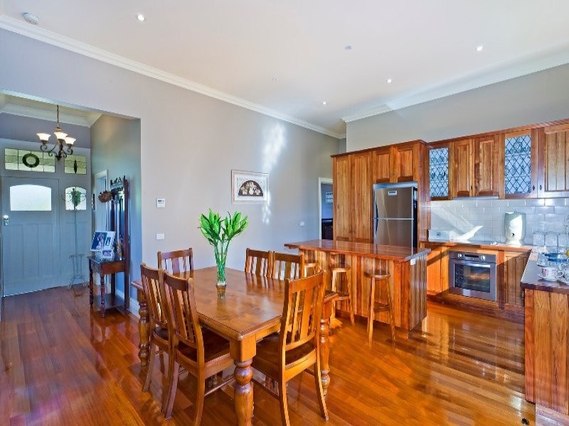 21 Armstrong Street, Colac VIC 3250