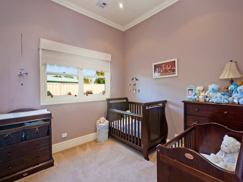 21 Armstrong Street, Colac VIC 3250