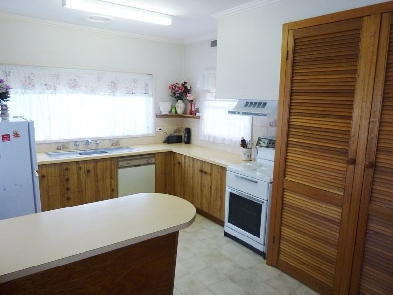 13 Carr Street, Colac VIC 3250