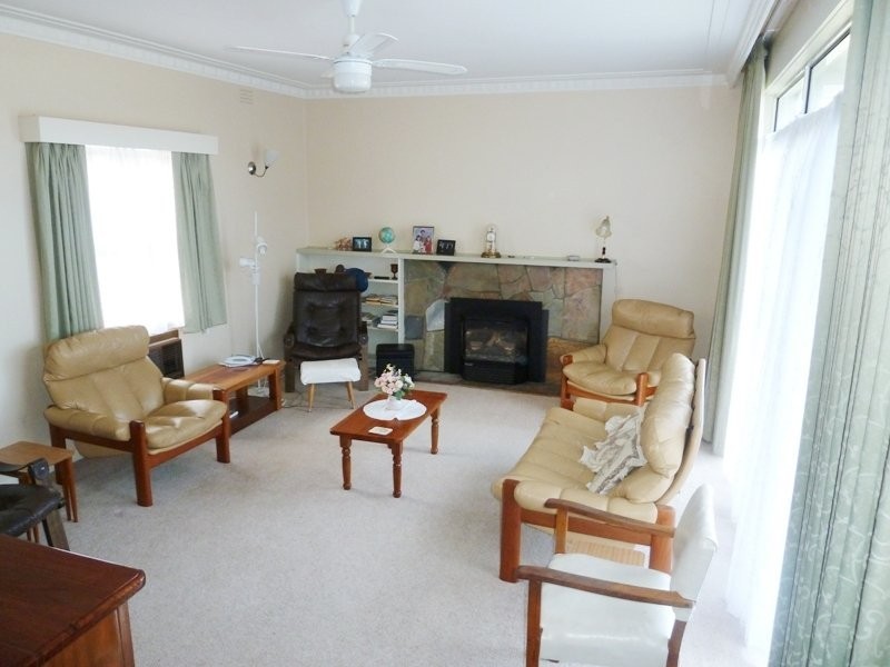 13 Carr Street, Colac VIC 3250