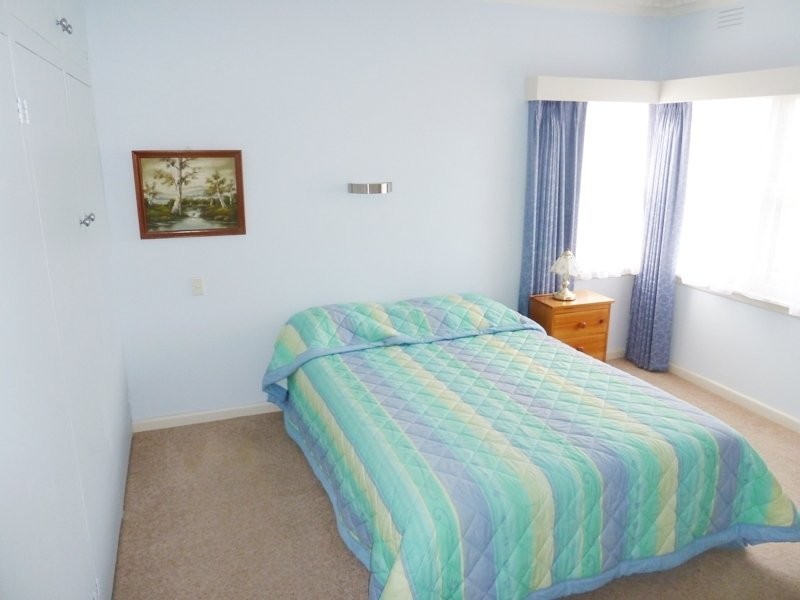 13 Carr Street, Colac VIC 3250