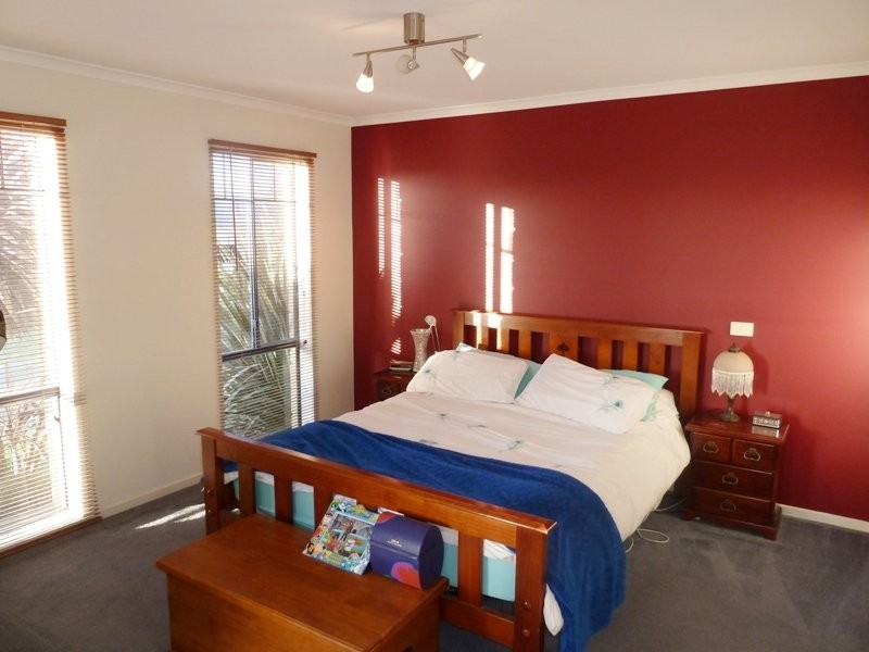 11 Rose Drive, Elliminyt VIC 3250