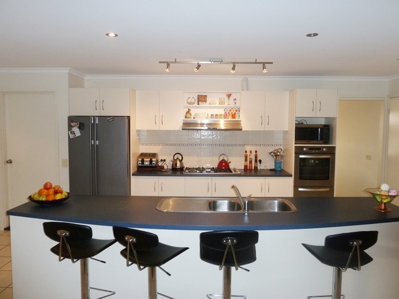 11 Rose Drive, Elliminyt VIC 3250