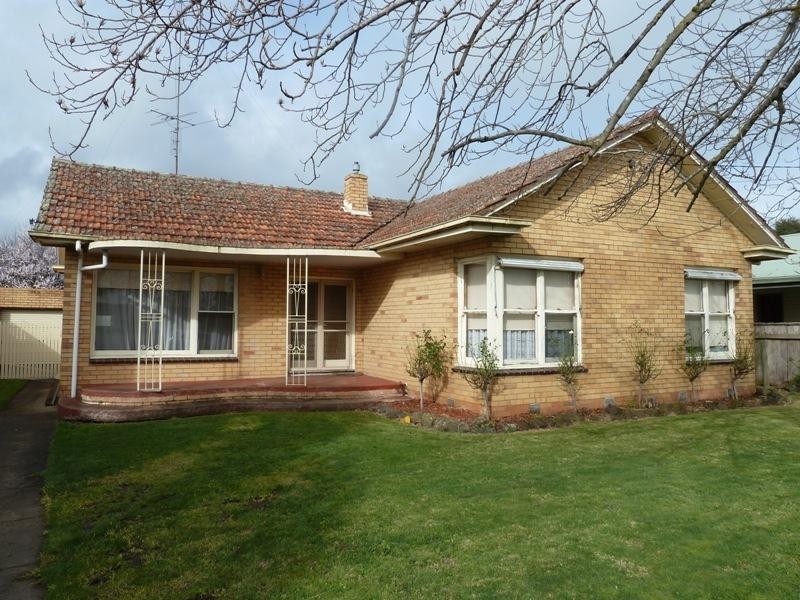 6 Ulverstone Street, Colac VIC 3250
