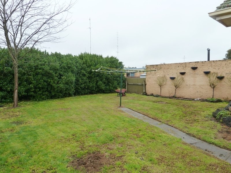 6 Ulverstone Street, Colac VIC 3250