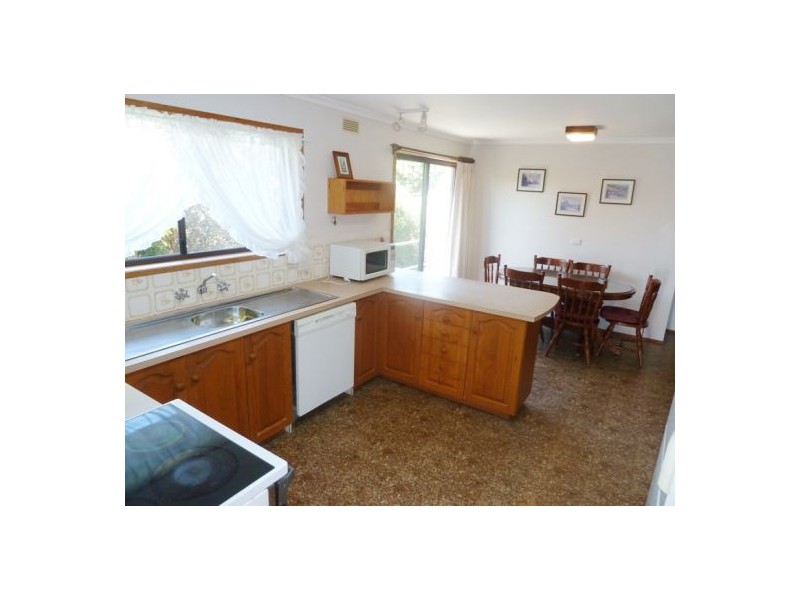 44 Balnagowan Avenue, Colac VIC 3250