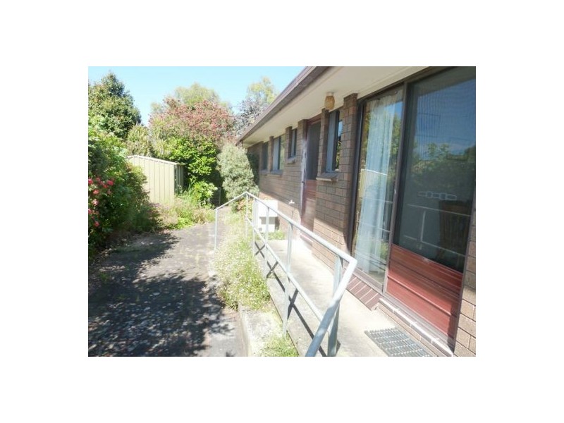 44 Balnagowan Avenue, Colac VIC 3250