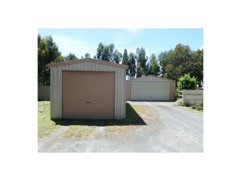 129 Airey Street, Elliminyt VIC 3250