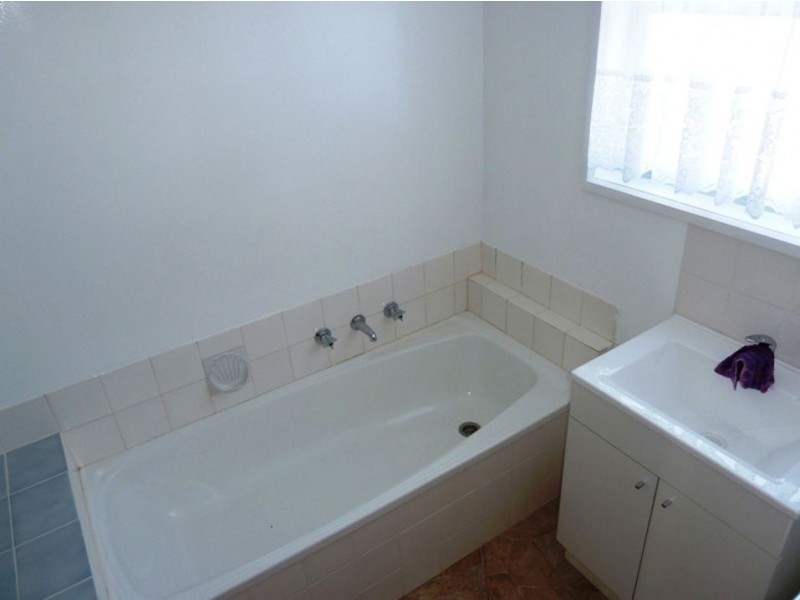 10 Bassett Court, Colac VIC 3250