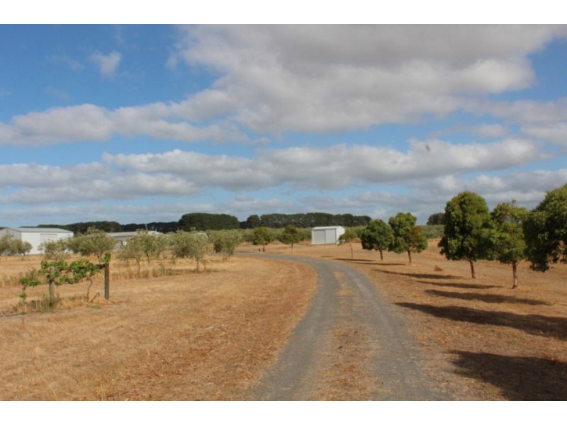 245 Deepdene Road, Birregurra VIC 3242
