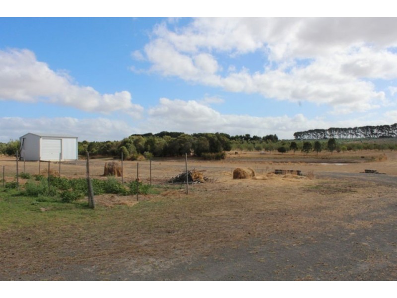 245 Deepdene Road, Birregurra VIC 3242