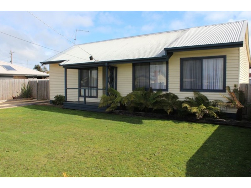21 Stewart Street, Colac VIC 3250