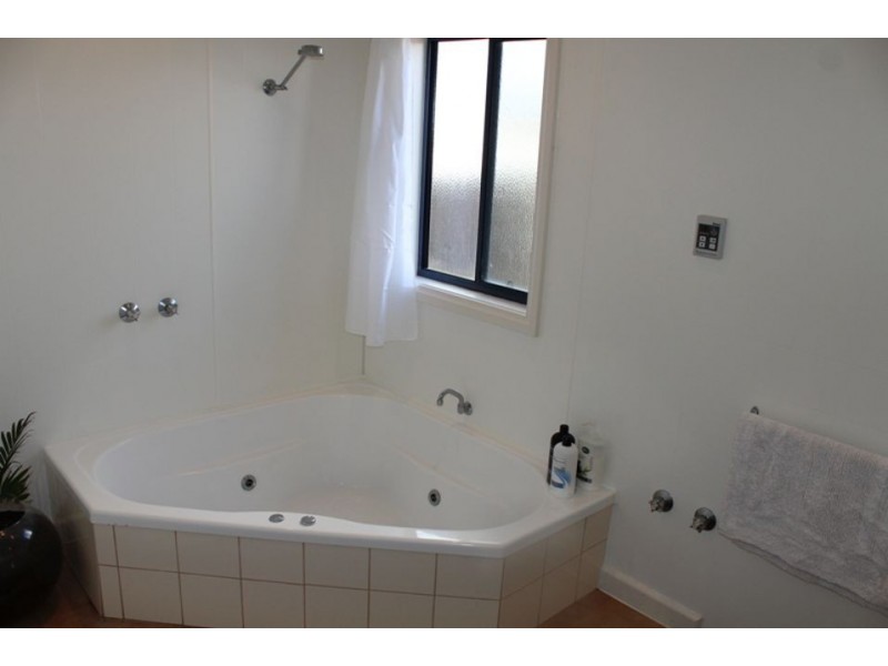 21 Stewart Street, Colac VIC 3250