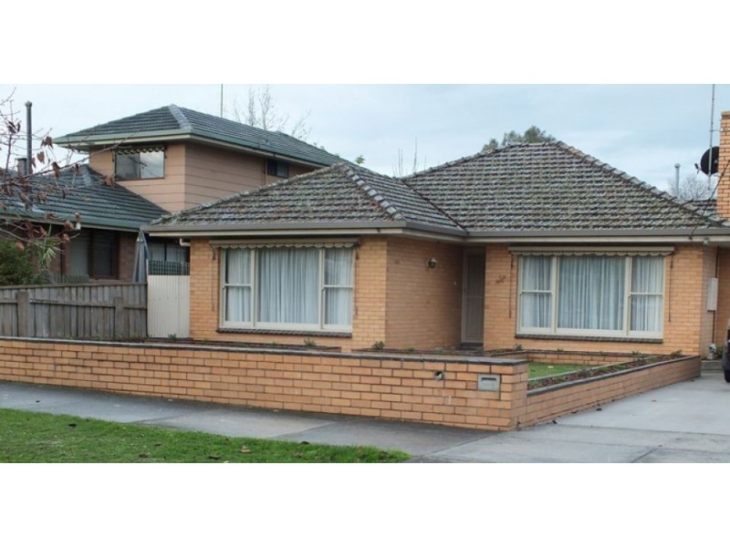 4 Quamby Avenue, Colac VIC 3250