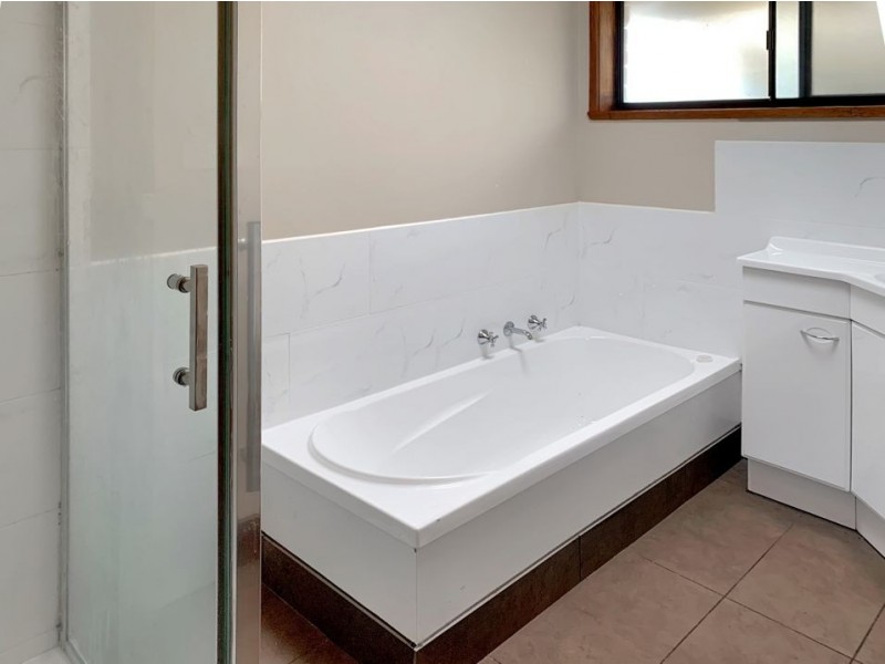 18 Begley Street, Colac VIC 3250