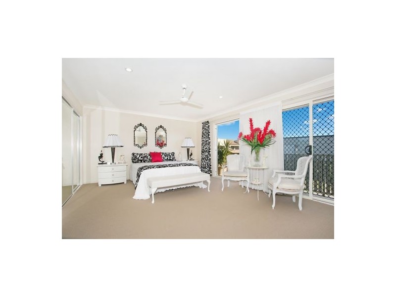 28 Emily Way, Varsity Lakes QLD 4227