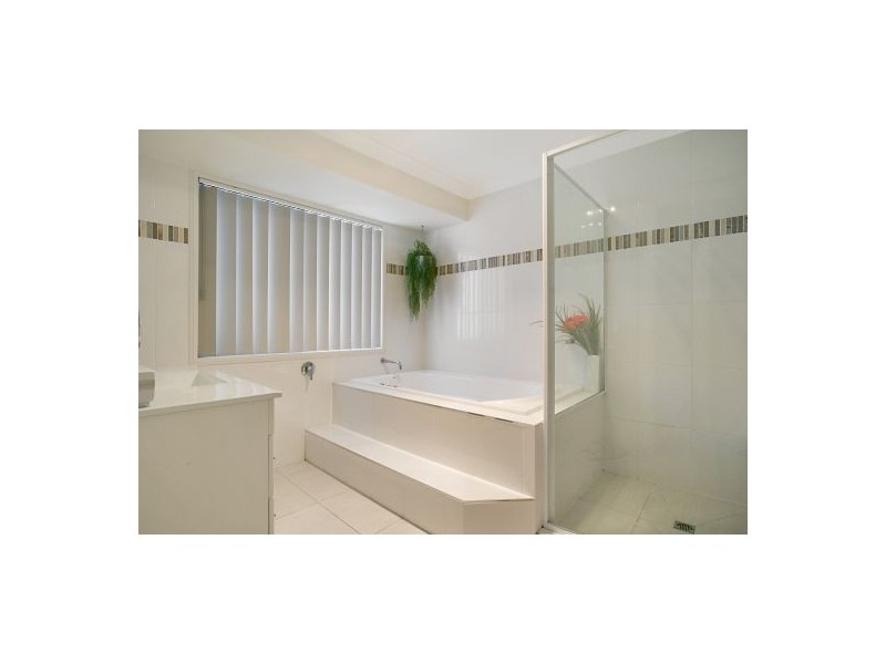 157 Christine Avenue, Burleigh Waters QLD 4220