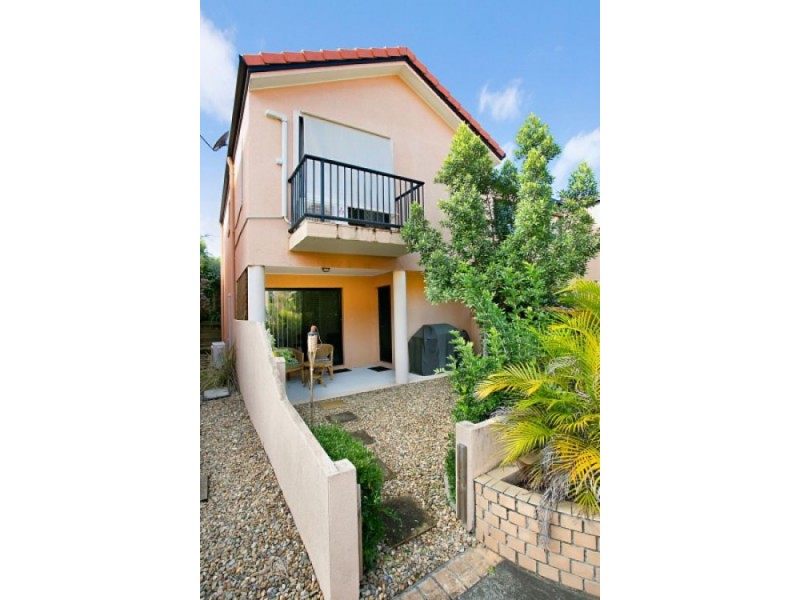9/14 Gammon Dr, Varsity Lakes QLD 4227