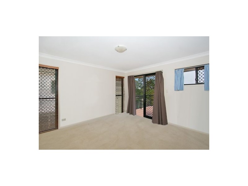 Varsity Lakes QLD 4227