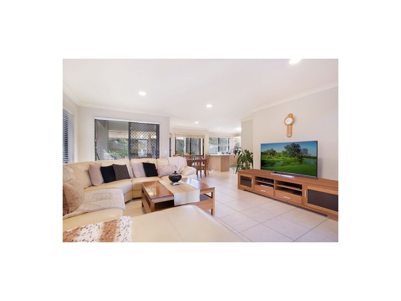 6/1-7 PINE VALLEY DR, Robina QLD 4226