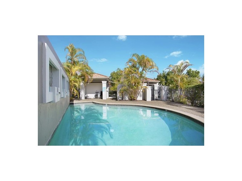 6/1-7 PINE VALLEY DR, Robina QLD 4226