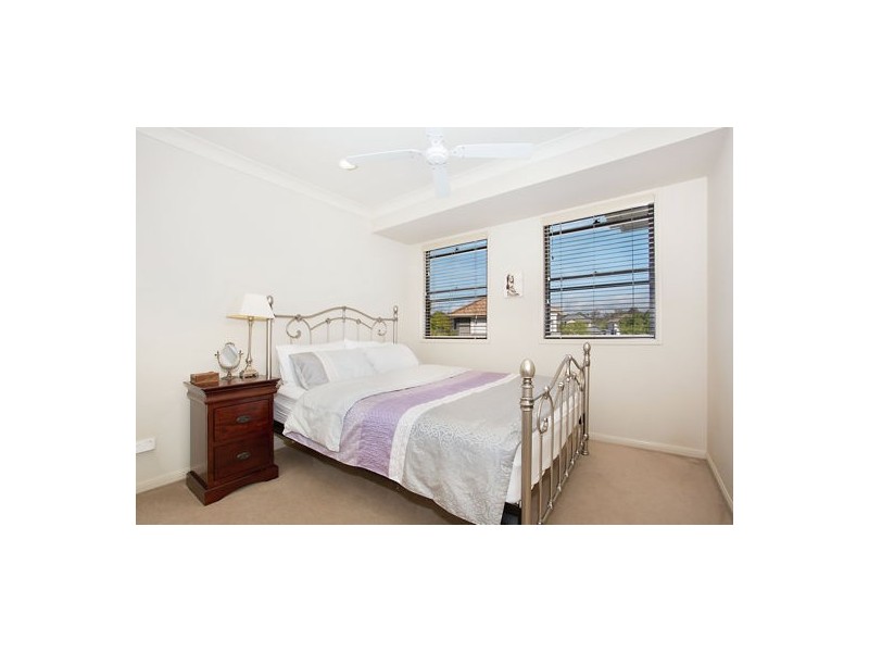 6/1-7 PINE VALLEY DR, Robina QLD 4226