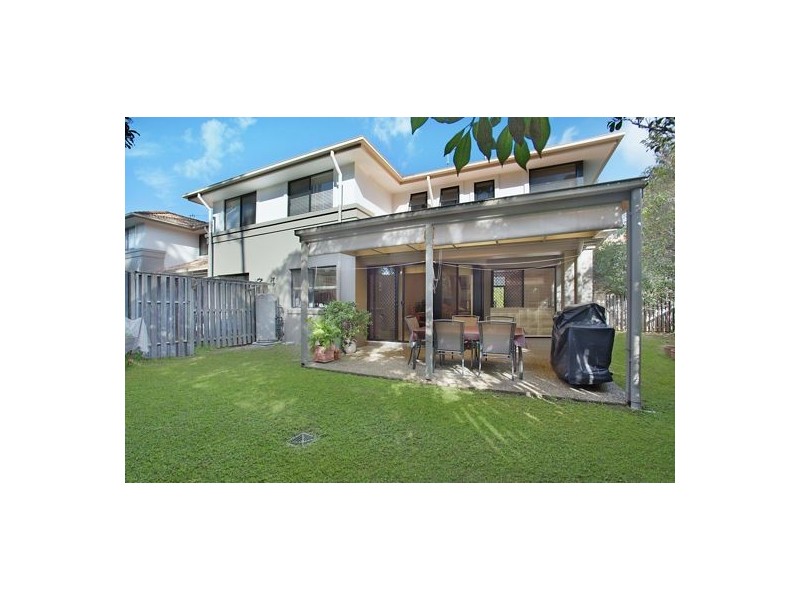 6/1-7 PINE VALLEY DR, Robina QLD 4226