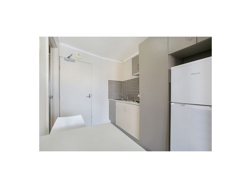 636/25 LAKE ORR DR, Robina QLD 4226