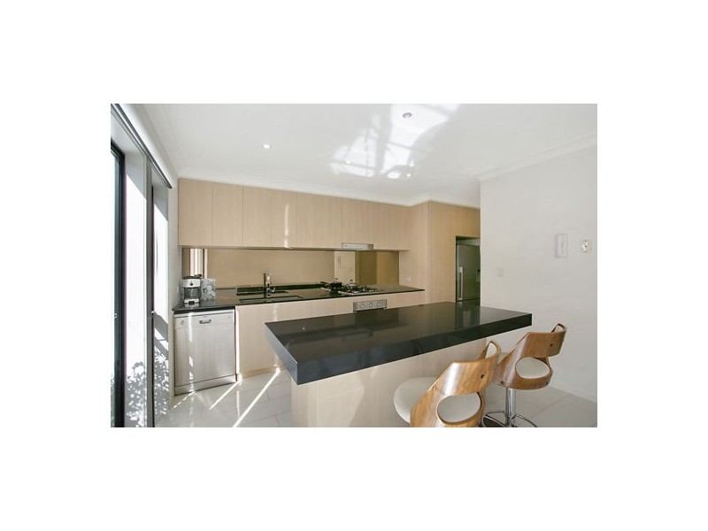 40 EASTHILL DR, Robina QLD 4226