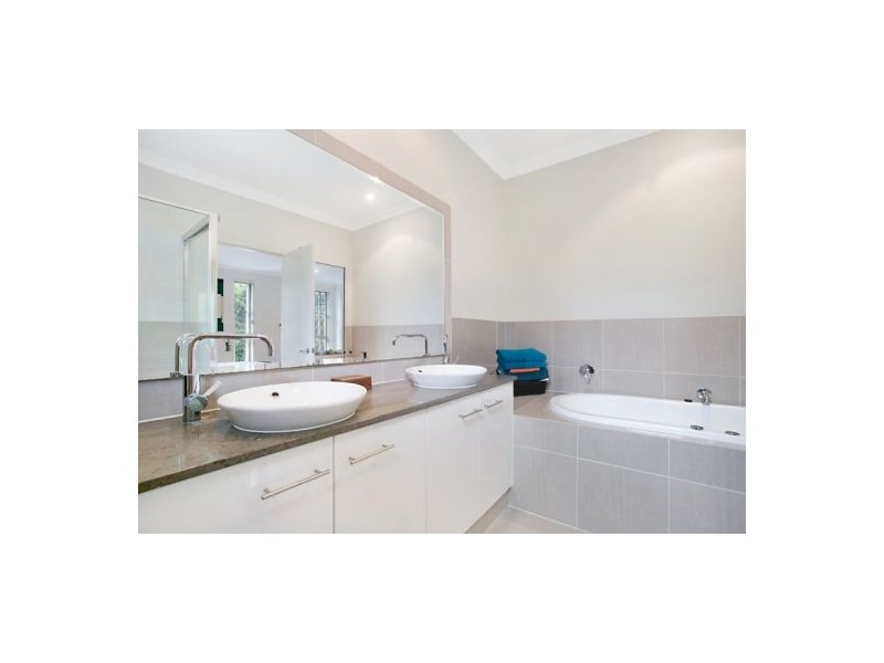 293 Easthill Drive, Robina QLD 4226