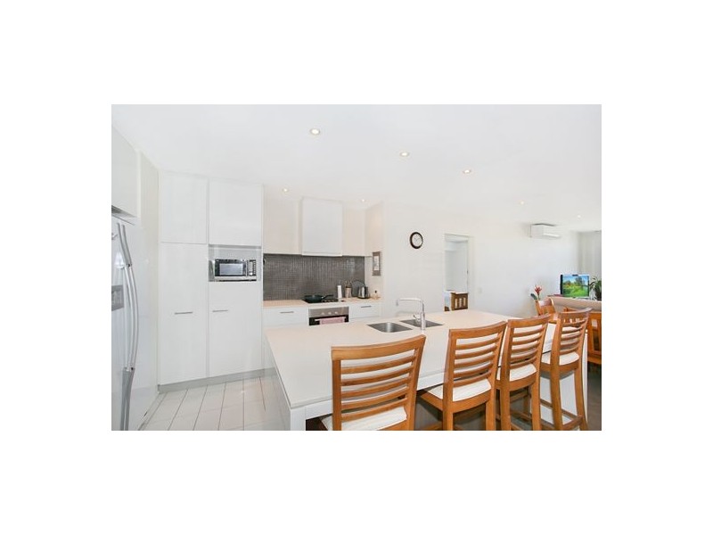 21/305 Easthill Drive, Robina QLD 4226