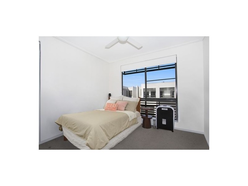 19/19 THE GARDENWAY, Robina QLD 4226