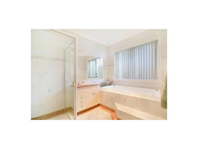 22 Fiddlewood Place, Reedy Creek QLD 4227