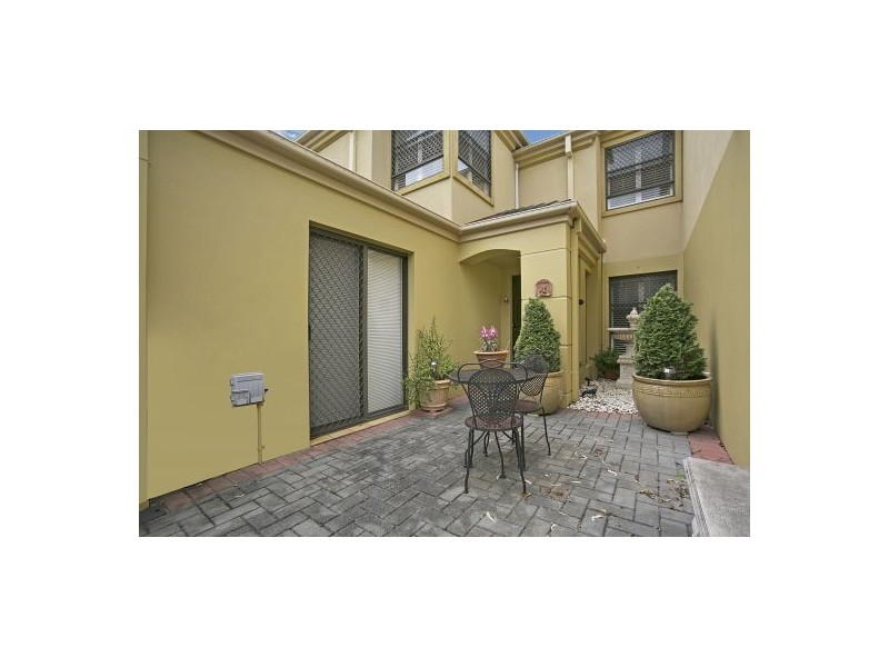 34/37 Paradise Springs Ave, Robina QLD 4226