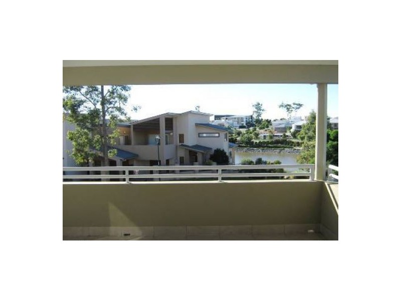 2/39 Bayswater Avenue, Varsity Lakes QLD 4227