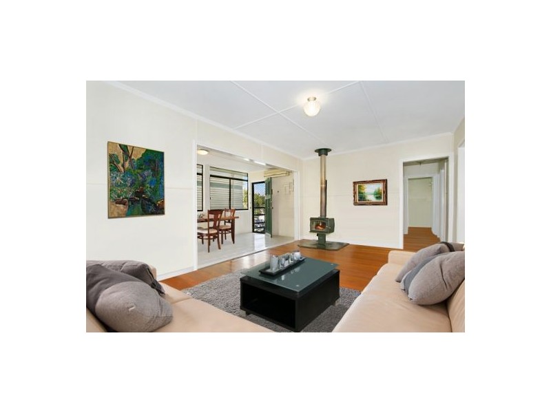 19 Bellevue Parade, Labrador QLD 4215