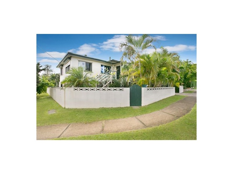 19 Bellevue Parade, Labrador QLD 4215