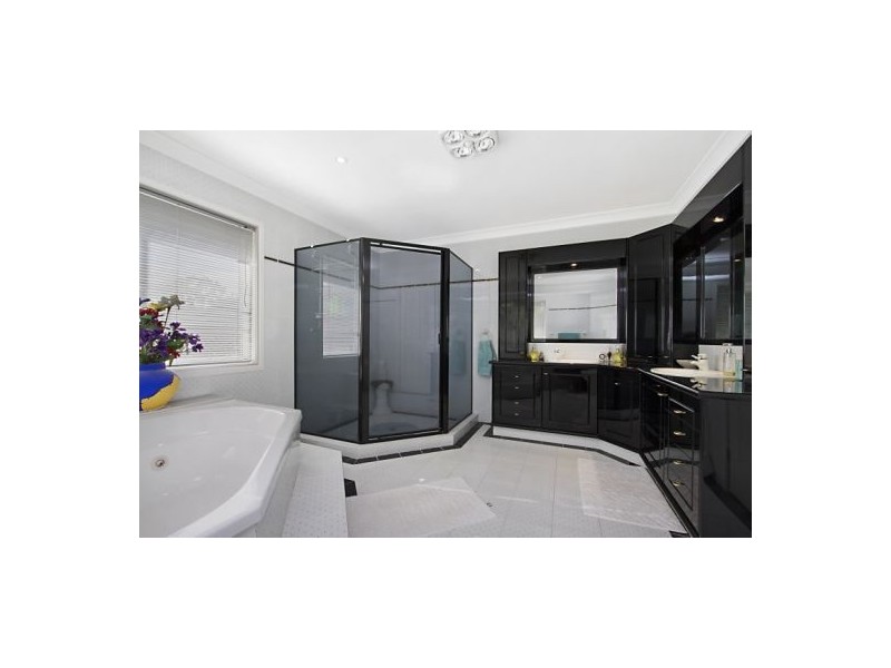 129 Glenmore Drive, Bonogin QLD 4213