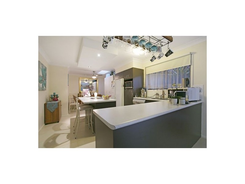 2/28 Wagtail Crt, Burleigh Waters QLD 4220